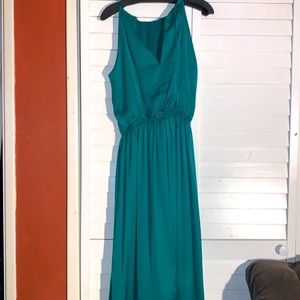 Woman silk sundress by banana republic small size in perfect condition tie front